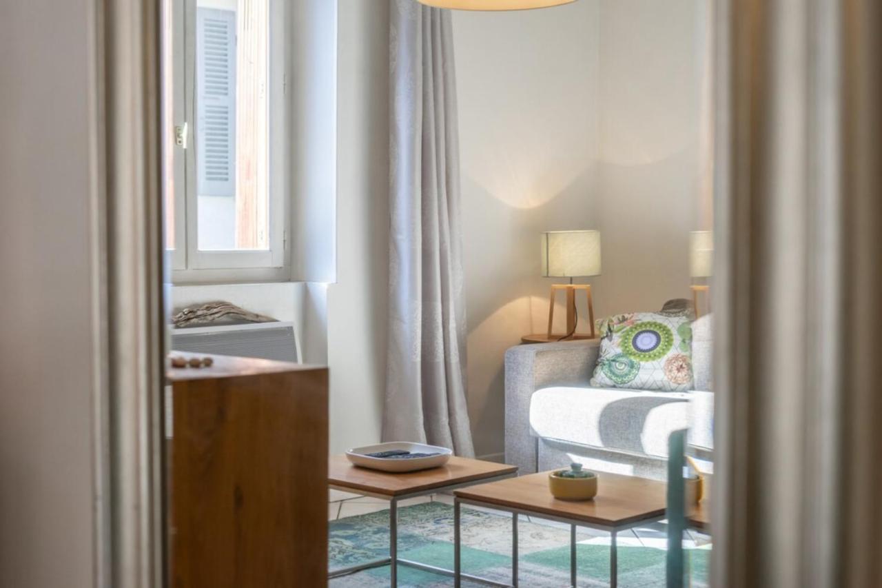 אנסי Apartment Classified 3 Stars Located In The Heart Of The Old Town מראה חיצוני תמונה