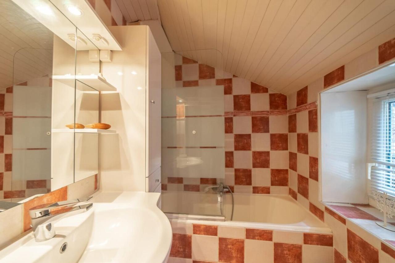 אנסי Apartment Classified 3 Stars Located In The Heart Of The Old Town מראה חיצוני תמונה